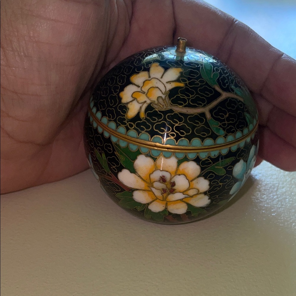 Floral Cloisonné Sphere - Black and Gold